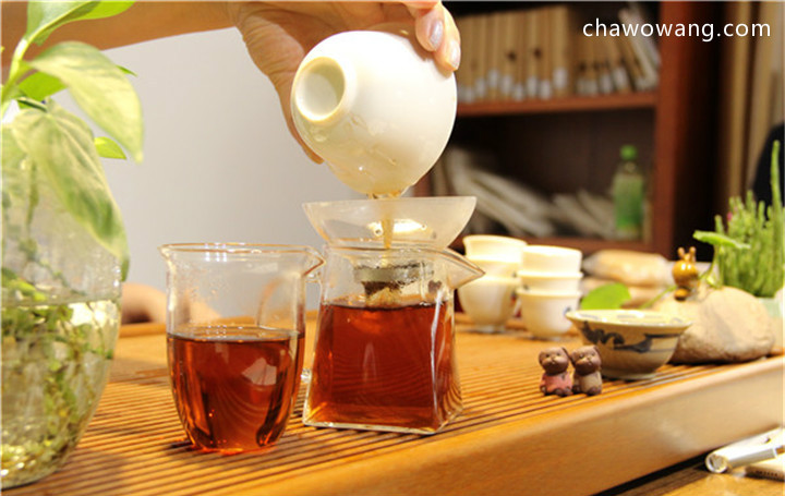 黑茶能“解毒”，哪种适合你