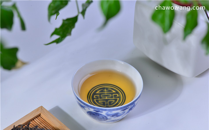 黄茶虽然加工工艺近似绿茶，但冲泡却颇有讲究！