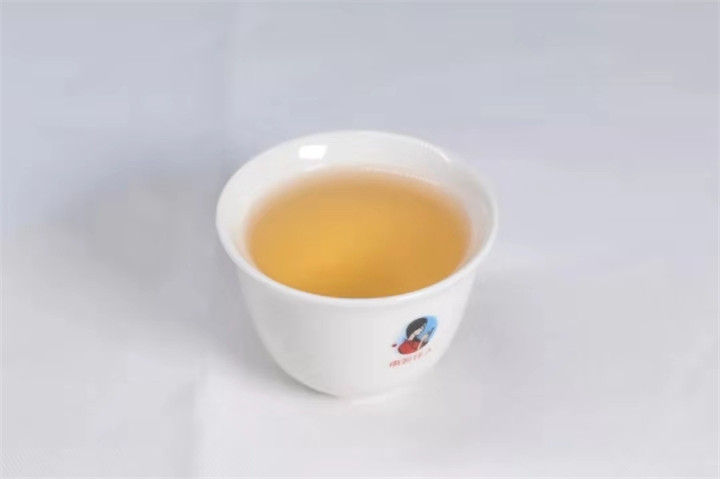 白茶饼与散茶其实有很大的区别！