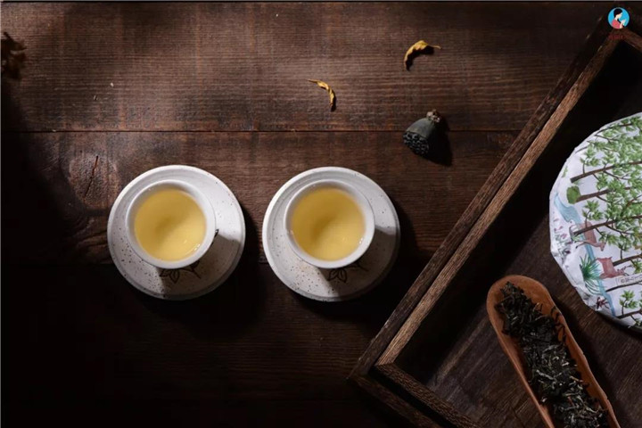 温州黄汤茶叶品鉴：茶汤黄而透明，如同黄色的水晶一样