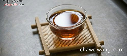 普洱茶的美容功效 能排毒减肥抗衰老