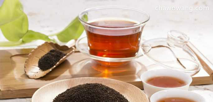 锡兰红茶奶茶的做法 （1）加咖啡