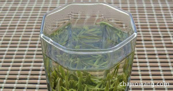 湄潭翠芽茶的保健功效，哪些人适合喝湄潭翠芽茶