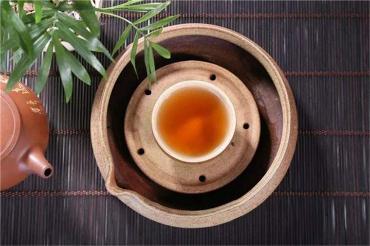 饮用牡丹花茶可缓解女性生理疼痛