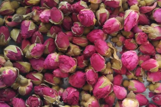 玫瑰花茶的功效与作用，坚持喝一个月玫瑰花茶会怎样？