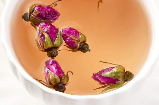 玫瑰花泡茶祛斑要多久见效，喝玫瑰花茶多久可以祛斑？