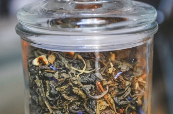 600一斤的茶叶能送人吗，送人茶叶一般什么价位