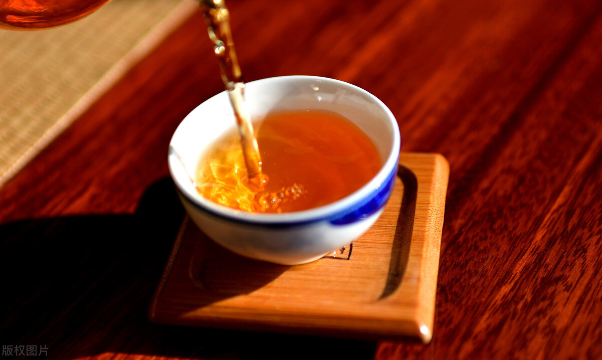 秋冬喝祁门红茶，6条走心建议养生饮红茶，让一整个冬天都温暖