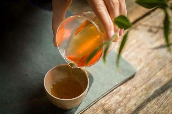 岩茶一般多少钱一斤，武夷岩茶为什么那么贵？