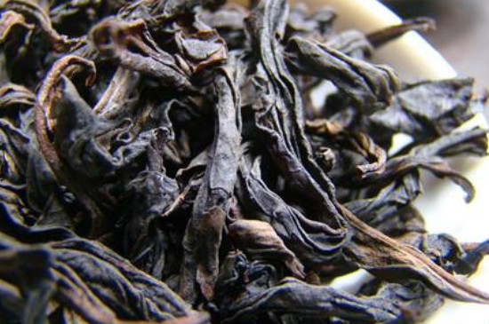 大红袍是大叶茶吗，大红袍武夷岩茶属于什么茶？