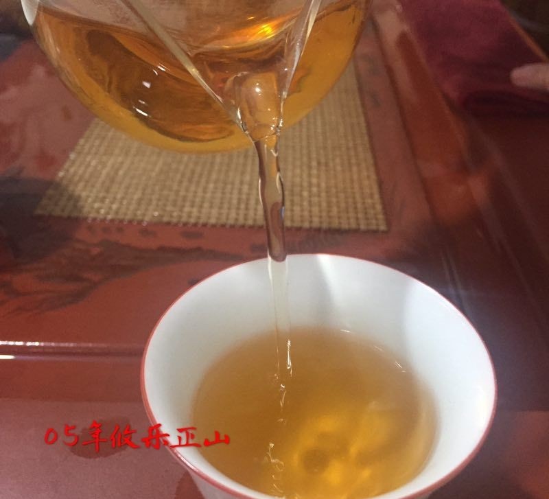 普洱生茶和普洱熟茶茶汤颜色【图】