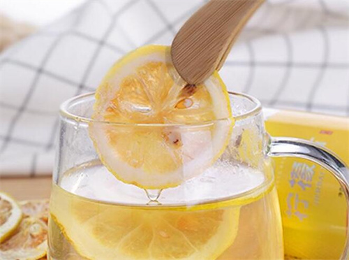 柠檬蜂蜜菊花茶的功效与作用-菊花和柠檬茶的功效与作用