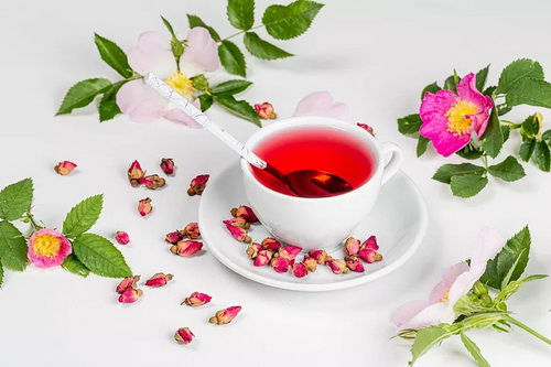 冰糖菊花茶的功效与作用_冰糖菊花茶的功效与作用及禁忌症